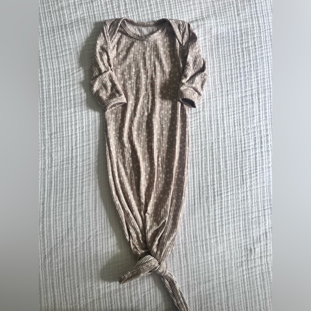 Taupe Ditsy Floral knotted baby gown